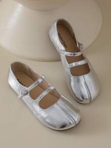 Split Toe Mary Jane Flat Shoes With Double Buckle Design, Vintage Style, Adjustable Single Strap, Comfortable And Versatile - Silver - View 1
