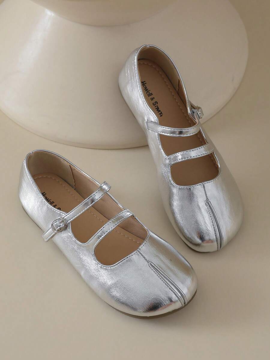 Split Toe Mary Jane Flat Shoes With Double Buckle Design, Vintage Style, Adjustable Single Strap, Comfortable And Versatile - Silver - View 1