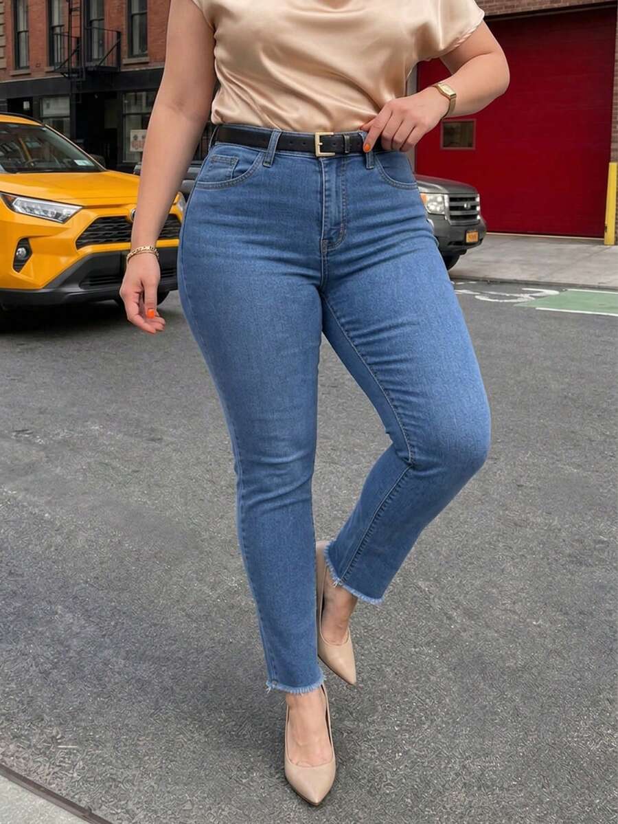女款毛邊下擺彈性修身直筒錐腳牛仔煙管褲