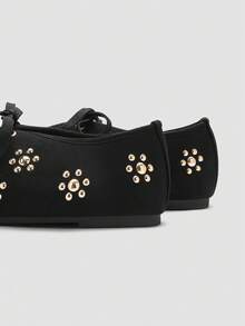 ADAMUMU Gold Rivet Floral Decor V-Cut Lace-Up Flats, Soft Sole Square-Round Toe, Niche Design Sweet Cool Commute - Black - View 8