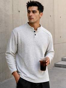 Blueprint Man 1pc Men's Light Gray Henley Collar Long Sleeve T-Shirt, Soft Knit Fabric, Skin-Friendly, 2-Button Henley Collar Design, Unique Layered Style, Solid Color Minimalist Casual, Suitable For Daily Commute And Outdoor Activities - Light Grey - View 2