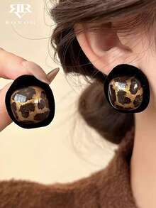 1 Pair Minimalist Fashion Asymmetrical Leopard Print Stud Earrings, Suitable For Women's Casual Wear In Autumn/Winter - Black+Gold - View 5