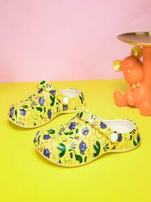 Kids All-Season Printed Slides, Non-Slip EVA Casual Fashion, Comfortable Soft Thick Sole Beach Shoes Clogs Sports Slippers - Khaki - View 2