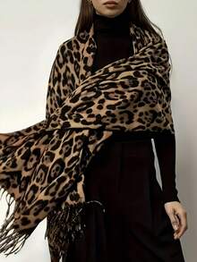 1 chiếc khăn choàng nữ họa tiết da báo có tua rua, phong cách Âu Mỹ, chất liệu giả cashmere pha, phù hợp cho mùa thu đông, dùng phối đồ, đi biển, du lịch - rỉ sét - Xem 1