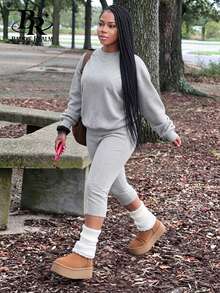 BADDIE REALM Women's Casual Rib-Knit Round Neck Sweatshirt And Cropped Leggings Set, 2 Pieces For Fall And Winter - Grey - View 8