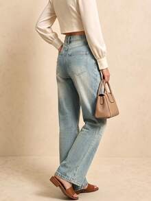 Women's Casual Versatile Daily Wear Denim Jeans With Pockets And Buttons - Medium Wash - View 5