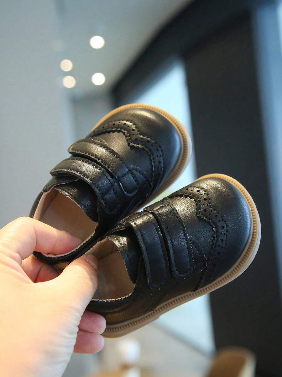 1 Pair Toddler Round Toe Low-Top Double Hook & Loop Leather Shoes For Daily Wear, School And Outings [Select By Actual Cm Inner Length] - Black - View 1
