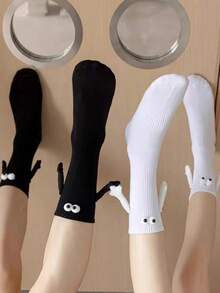 2 Pairs Black & White Magnetic Couple Socks Mid-Calf - Black and White - View 2