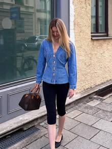 HAPPY GIRL #Musim Semi/Musim Gugur Fashion Serbaguna Warna Polos Elegan Denim Atasan Denim Lengan Panjang Wanita dengan Kancing Depan dan Desain Pinggang yang Mengencangkan - Biru - View 10