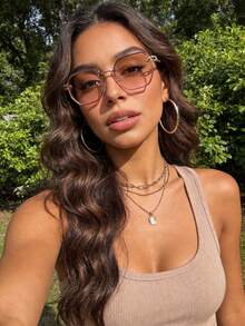 1 Pair Women's Sunglasses, Geometric Pattern Design, Perfect Blend Of Fashion Style And Versatile Charm, Suitable For Vacation, Party, Travel, Shopping, Daily Commute, Fits All Face Shapes - Multicolor - View 3