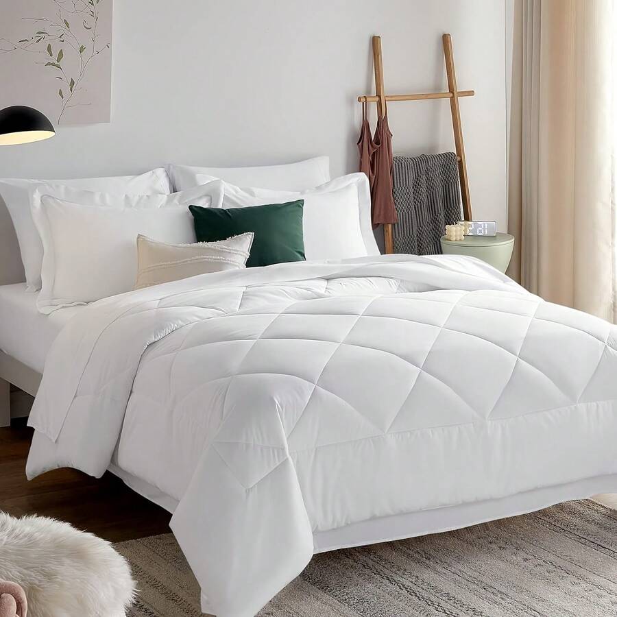 1pc Luxury Bedding Reversible Sleeping Blanket 3D Polyester Quilted Duvet Cover King/Queen Size All-Season Quilted Comforter Soft Hollow Fiber Filling With Four Corner Handles Women/Men Gift Machine Washable - White - View 1