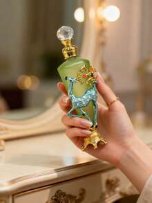 Exquisite Vintage Hand-Painted Reindeer Enamel Conical Bottle, Mini Refillable Container, Portable Travel/Holiday Personal Care, Perfume & Essential Oil Sample Bottle, Ideal Gift For Girls (Perfume Not Included; Empty Bottle Only) - View 1