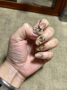 1box/2boxes Christmas Fall Winter Mixed Nail Art Accessories Box, Multi-Element Iridescent Rhinestones & Beads, Red & Green Color Scheme For Rich Christmas Atmosphere, DIY Nail Decoration Materials, Freely Mix & Match For Glamorous Holiday Nails - Multicolor - View 4