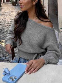 NOVELLE Damen eleganter lässiger grauer asymmetrischer Schulter geraffter Taille kurzer Strickpullover, Langarm, Herbst/Winter, geeignet für lässig elegante Pendler - Grau - Übersicht 3