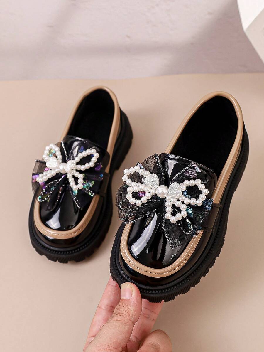 Girls' Shiny Patent Leather Slip-On Loafers With Pearl Bow And Mesh Decor, Thick Sole Non-Slip Shoes, Versatile Princess Party Shoes - Black - View 1
