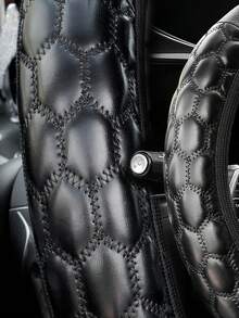ROSEKEY 1PC PU Carbon Fiber Quilted Diamond Pattern Steering Wheel Cover, Sporty Carbon Fiber Texture, Thickened Diamond Pattern For A Non-Slip Grip, Suitable For SUVs, Trucks, Cars, Daily Commuting And Road Trips,Car Accessories. - A - View 4