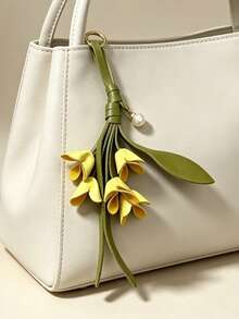 Handmade PU Leather Lily Of The Valley Keychain, Lily Of The Valley With Faux Pearl Charm, Elegant Accessory For Daily Keys And Backpacks, Unique Gift With Blessings, Suitable For Holiday Gifts And Daily Wear - View 6