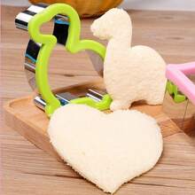 4pcs Colorful Sandwich Cutter Cookie Cutter Set Dinosaur Heart Star Bear Sandwich Knife Cookie Cutter Vegetable Cutter Cookie Bento Mold - View 4