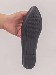 新款時尚甜美尖頭一腳蹬穆勒鞋 女款 尺寸35-45 平底舒適百搭 日常通勤穿著 慵懶優雅女鞋 - 黑色植絨荔枝紋-三角疊片 - 查看 9