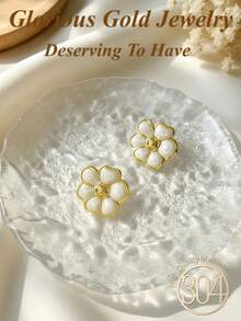 1 Pair Fashionable High-End Elegant Sweet Minimalist Versatile White Enamel Floral Earrings, Stainless Steel Material Hypoallergenic Friendly, Autumn Earrings Elegant Fashion, Suitable For Women's Daily Wear, Vacation. Best Choice For Halloween/Christmas Gifts For Female Friends. - Drip Oil Earrings - View 3