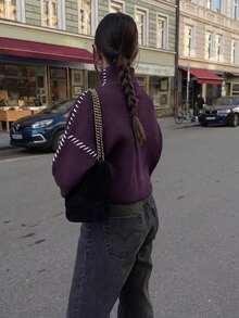 EAVA 女款法式風對比色拼接高領針織毛衣，厚實垂直羅紋針織面料，手工縫製肩線與袖線，半高領，寬鬆落肩寬袖慵懶廓形，修身顯瘦，極簡高級感，百搭通勤街頭風套頭針織上衣 - 紫色 - 查看 3