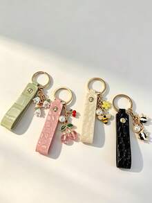 PU Leather Textured Keychain Pendant, Creative Cute Bee, Flower, Small Fish Key Chain, Key Remote Control Pendant, Bag Charm Key Accessory - A - View 7