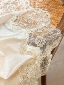 1pc Italian Velvet Embroidered Tablecloth, Luxurious Lace Trim Decor, Suitable For Dining Table, Tea Table, Bedside Cabinet Decoration, Holiday Gift, Wedding, Party Decor - Apricot - View 10