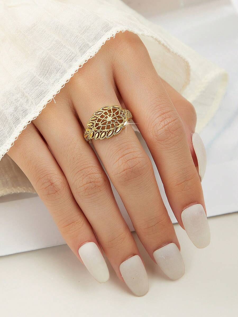 YIYI 1Pc Simple Premium Gold-Plated Brass Ring For Women, Wide Round Mesh Filigree Open Ring, Versatile Daily Wear - Gold - View 1