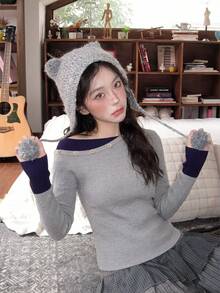 2026拼接撞色不對稱肩金屬扣羅紋針織長袖修身內搭上衣，對比色不對稱領口，單側多顆金色鈕扣領飾，拼接袖口顯瘦通勤內搭衫 - 花灰色 - 查看 1