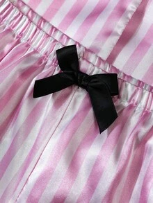 Set Piyama Wanita Plus Size Motif Garis Klasik dengan Kemeja Lengan Pendek Berkerah, Celana Pendek & Celana Panjang, Desain Pita, Set Loungewear 3 Potong - Berwarna merah muda - View 5
