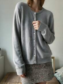 HEYMINI 100% Cashmere, Minimalist Round Neck Cashmere Cardigan, Comfortable Versatile Knit Sweater For Autumn/Winter, Daily Fashion Outfit - Grey - View 4