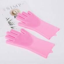 Silicone Cat & Dog Cleaning Gloves, Bath Massage Scrub Brush, Pet Grooming Cleaning Brush, Reusable Rubber Gloves, Heat-Resistant, Easy To Rinse And Hang - Baby Pink - View 3