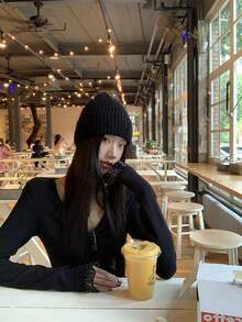 Women's New Long Sleeve Black T-Shirt, Early Autumn Base Layer Top, High-End Design, Stylish - Black - View 6