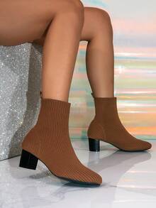 1 Pair Solid Color Basic Round Toe Elastic Slip-On High Heel Ankle Boots Winter Chunky Heel Fashion Women's Ankle Boots - Brown - View 3