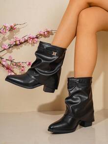 2026 New Winter Women's Mid‑Calf Pleated Shaft Chunky Heel Pointed Toe Boots, Double Strap Eyelet Buckle, Punk Style, Plus Size For Party Occasions - Black - View 5