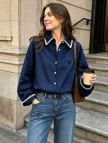 Kemeja Kasual Wanita dengan Bordir Hati, Kancing Depan, Pendek, Belakang Panjang - Navy Blue - View 1