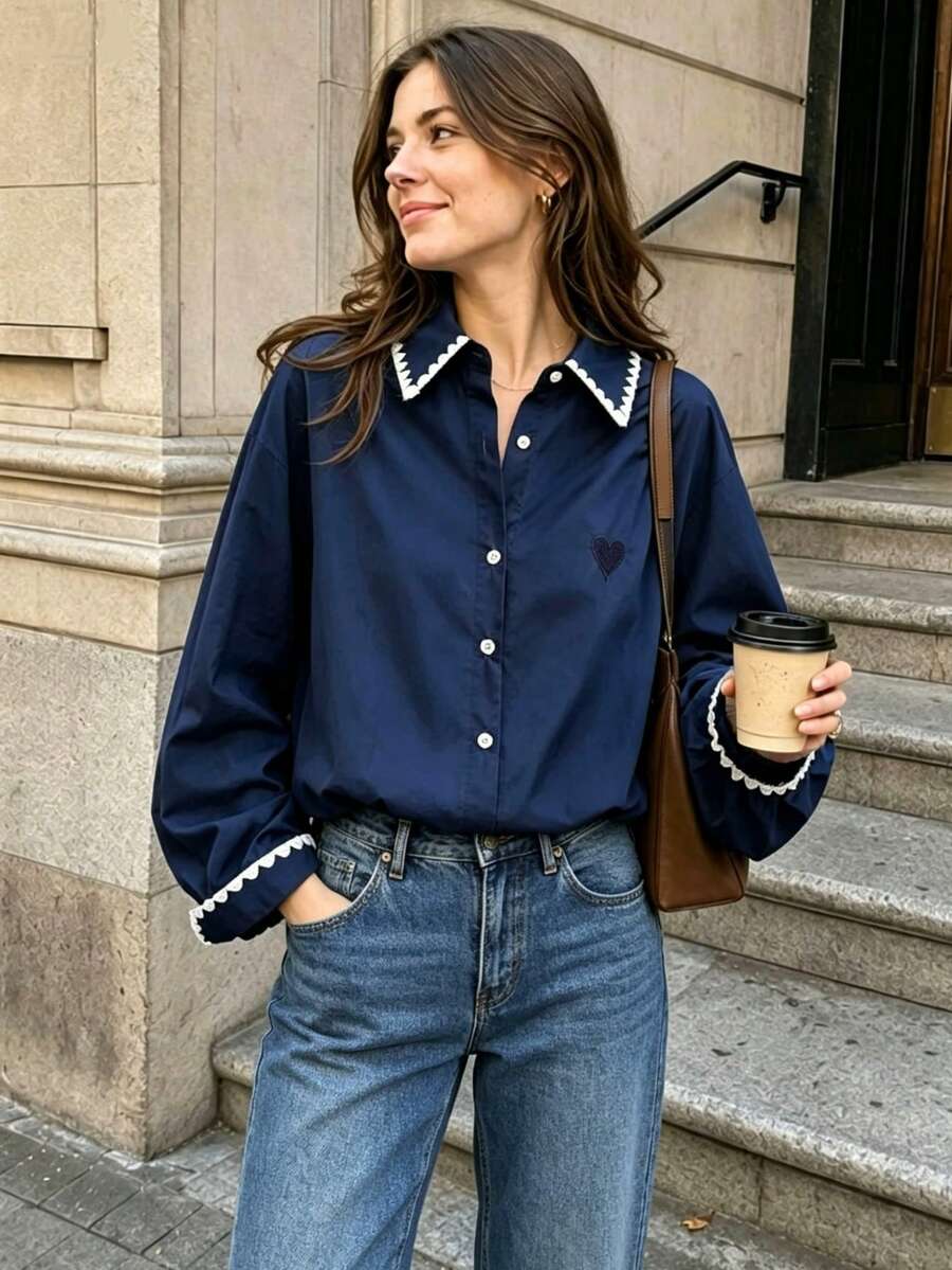 Kemeja Kasual Wanita dengan Bordir Hati, Kancing Depan, Pendek, Belakang Panjang - Navy Blue - View 1