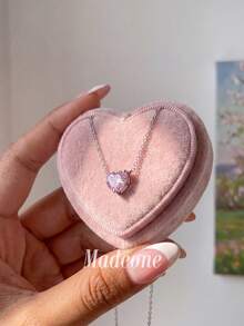 MADEONE 1 pieza Collar de corazón de circonita rosa brillante con tres puntas, regalo de joyería para uso diario, fiesta, cumpleaños y aniversario para mujeres - Polvo de platino y circonio - Ver 4