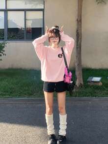 Minimalist Preppy Pink Long Sleeve Crew Neck Sweatshirt For Women, Heart & Letter Print, Loose Fit Pullover Top For Autumn/Winter - Pink - View 3