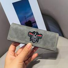 New Vintage High-End Glasses Case, Minimalist Premium Eyewear Storage Box, Pressure-Resistant Convenient Auto-Closing Fashion Glasses Case, Storage Box, Animal Elegant PU Leather Glasses Case For All Seasons - Green - View 8