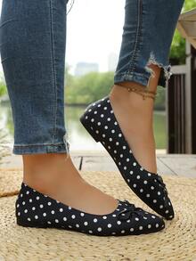 Women's Soft Sole Comfortable Bow Decor Polka Dot Pattern Shallow Pointed Toe Flat Shoes - Black - View 4