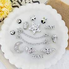 14 قطعة سلسلة فضية صغيرة، ديكور حذاء DIY على شكل خفافيش، إكسسوار هالوين، خفافيش كاجوال من بلاستيك ABS (راتنج ABS)، حفلة حيوانات لجميع الفصول - فضي - مشاهدة 5
