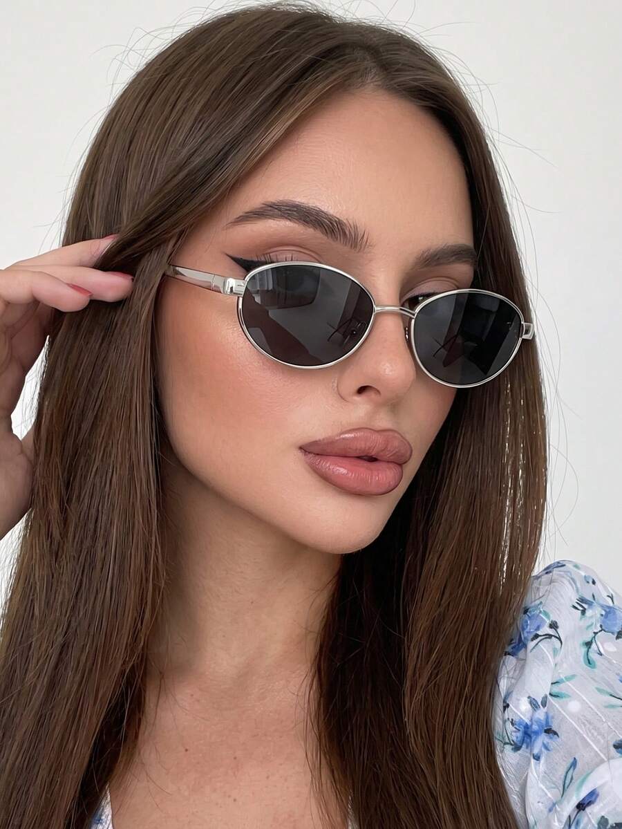 1 Pair Women's Silver Oval Frame American Retro Street Style Fashion Glasses - Silver - View 1