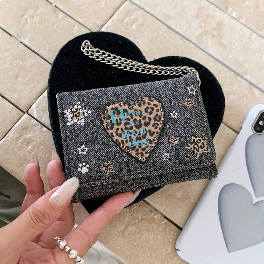 Set Dompet Kartu Denim 2-in-1 Y2K dengan Aksesori Rantai Motif Cetak Huruf Hati Macan Tutul