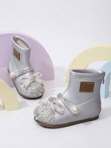 1 Pair Girls' Sweet Thermal Lined Silver Pearl Bow Rhinestone Ankle Boots, Suitable For Winter School, Outings And Shopping - Silver - View 4
