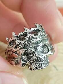 1pc Dark Style Skull Crown Ring Steel Knight Punk Finger Ring For Daily Wear - Antique Silver - View 4