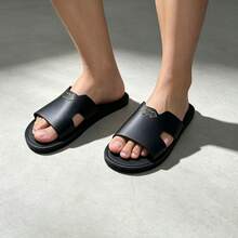 Men's Black Faux Leather One-Strap Slides With Metallic Buckle, Flat Bottom Casual Sandals For Daily Wear And Home Use - Black - View 3