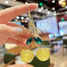 1 buah Gantungan Kunci Bentuk Buah Pir Lucu dan Kreatif, Liontin Tas Modis, Gantungan Kunci Mobil, Hadiah Kecil untuk Pasangan, Dekorasi Ransel - MultiWarna - View 27