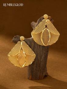 1 Pair Luxury Exquisite Shell Middle Eastern Pattern 24K Gold Plated Earrings, Suitable For Women, Girls, Wedding, Daily Wear, Without Packaging Box - Gold - View 1