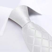 White Diamond Textured Men's Tie 4-Piece Set With Pocket Square, Cufflinks And Silver Tie Clip For Formal Occasions - White - View 3